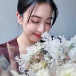 Tracy Chu Instagram - Brought home flowers from work 💐Happy weekend ☀️