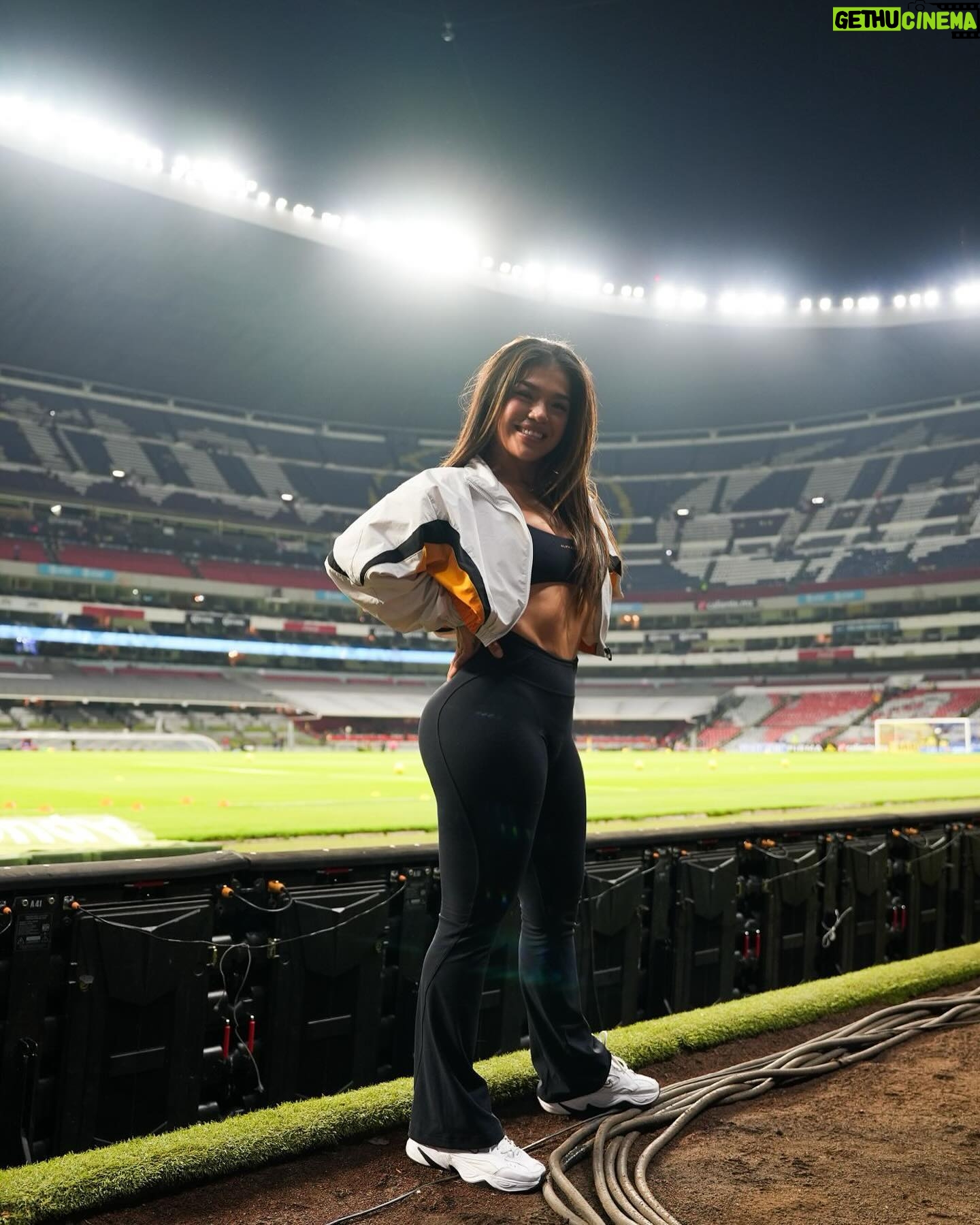 Tracy Cortez Instagram - I canβt stop slipping into these blessings β€οΈβπ₯ el de arriba no me deja ir ππ½βπ½β¨ β’ Cortez Era π₯Ήππ½πΈπβ¨π₯°