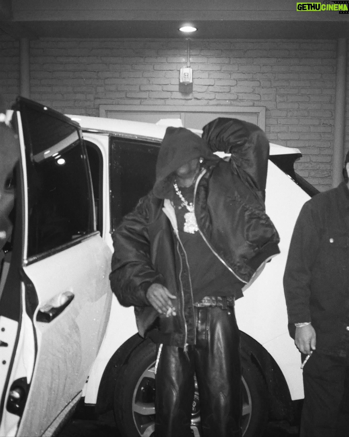 Travis Scott - 3.4 Million Likes - ⦠jack