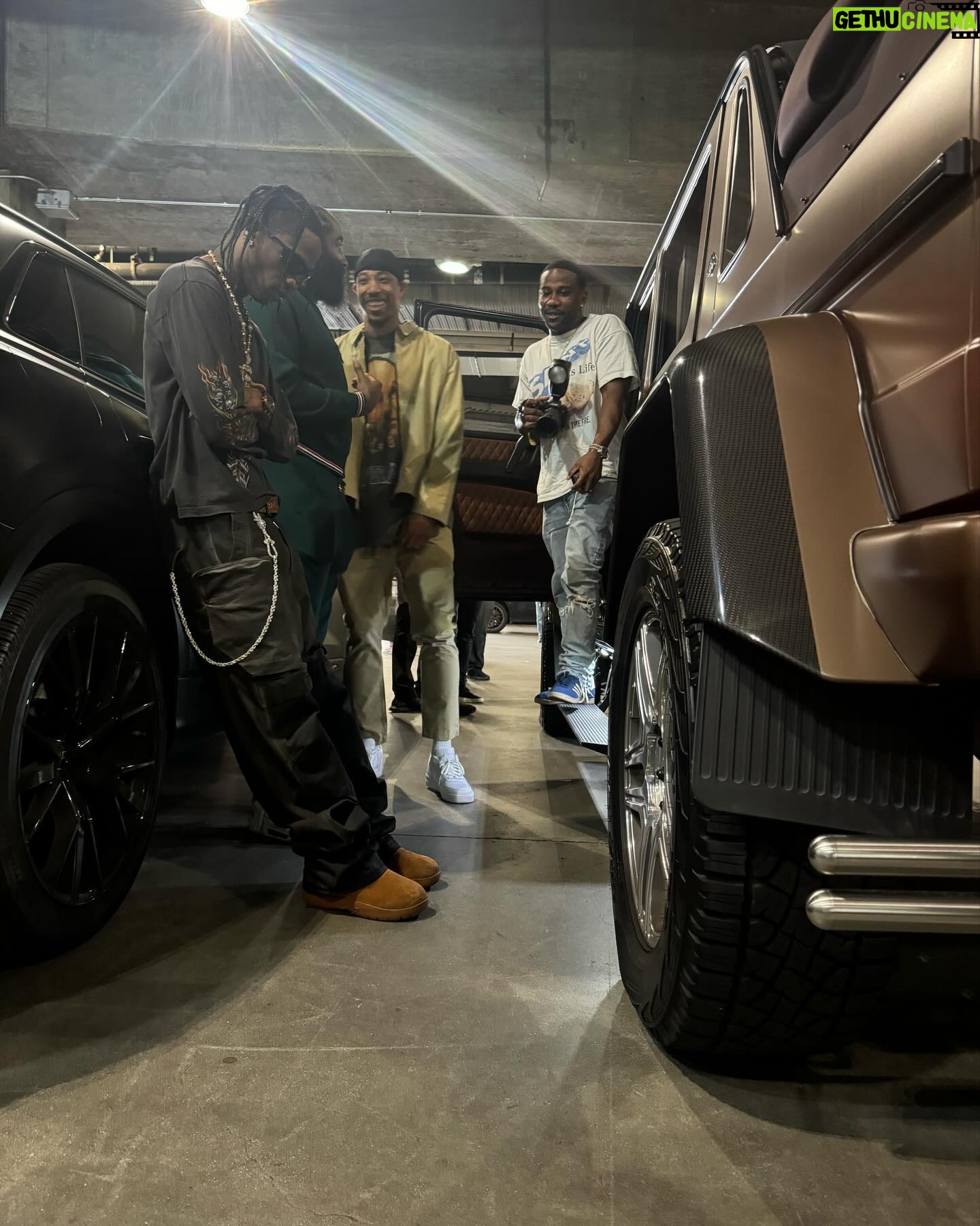 Travis Scott - 3.4 Million Likes - ⦠jack