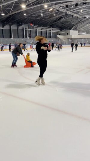 Tressia Bertin Instagram - Ice Skating ⛸️