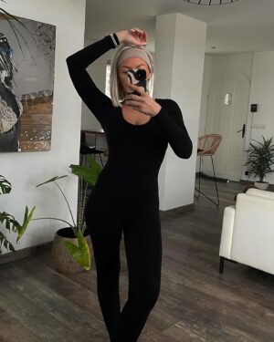 Tressia Bertin Instagram - 1, 2, 3 ou 4 ? 
Feeling comfortable in my own skin. 💫
Rendez-vous sur le site SHEIN
France pour plus de nouveautés de tendance à prix réduit
Code TRESSIA02 (-15% dès 29 d’achat, -20% dès 69 d’achat sur plus de 300 K produits sur
le site français )
Réf 5753107 https://shein.top/ghbw98r
Réf 10504454 https://shein.top/so3dnar
@sheinfrance_ @sheinofficial
#SHEINFrance #SHEINstyle #accessibleettendance
#SHEINforall #publicité