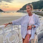 Tressia Bertin Instagram - More than what you see 💛 #holiday #suddelafrance #lifestyle #love #donostiasansebastian #sansebastian #espagne #sun #tan #goodvibes #goodday #morning #tattoo #bodypositive #summer #outfit #sunrise