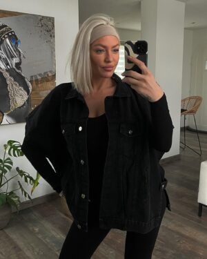 Tressia Bertin Instagram - 1, 2, 3 ou 4 ? 
Feeling comfortable in my own skin. 💫
Rendez-vous sur le site SHEIN
France pour plus de nouveautés de tendance à prix réduit
Code TRESSIA02 (-15% dès 29 d’achat, -20% dès 69 d’achat sur plus de 300 K produits sur
le site français )
Réf 5753107 https://shein.top/ghbw98r
Réf 10504454 https://shein.top/so3dnar
@sheinfrance_ @sheinofficial
#SHEINFrance #SHEINstyle #accessibleettendance
#SHEINforall #publicité