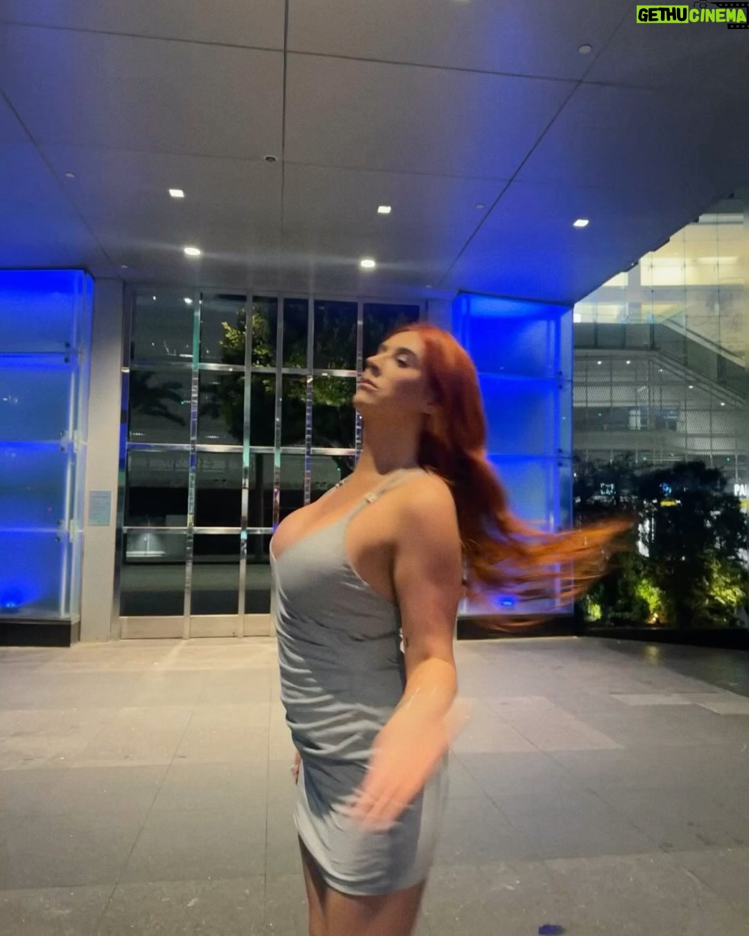 Trevi Moran Instagram - QUARTER LIFE CRISIS MODE = ACTIVATED ✅ here’s to 25 yall!!!! 🎂