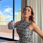 Trevi Moran Instagram - mama busted down boots in Oahu