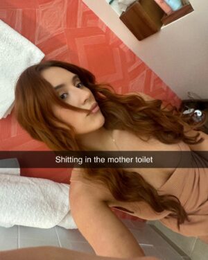 Trevi Moran Instagram - mama busted down boots in Oahu
