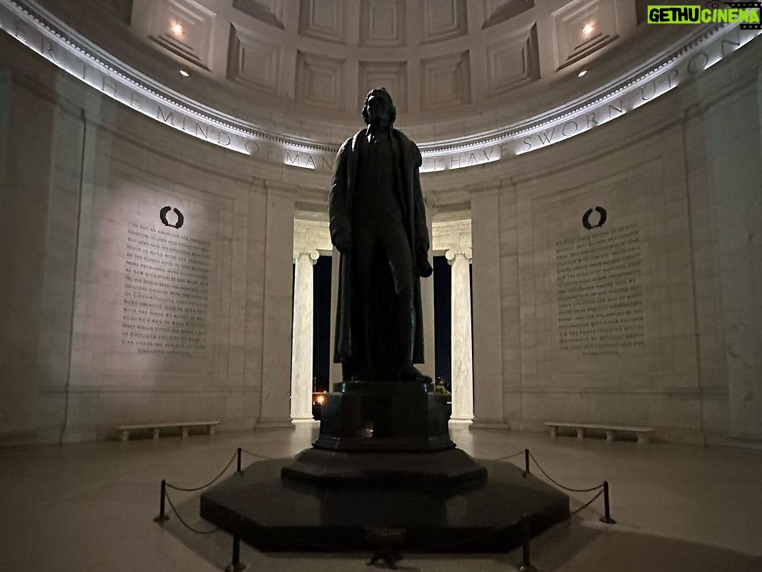 Tricia Helfer Instagram - A little monument tour this evening before talking #saveralph #humanecosmetics with @humanesociety tomorrow on Capital Hill. www.humanesociety.org/tricia