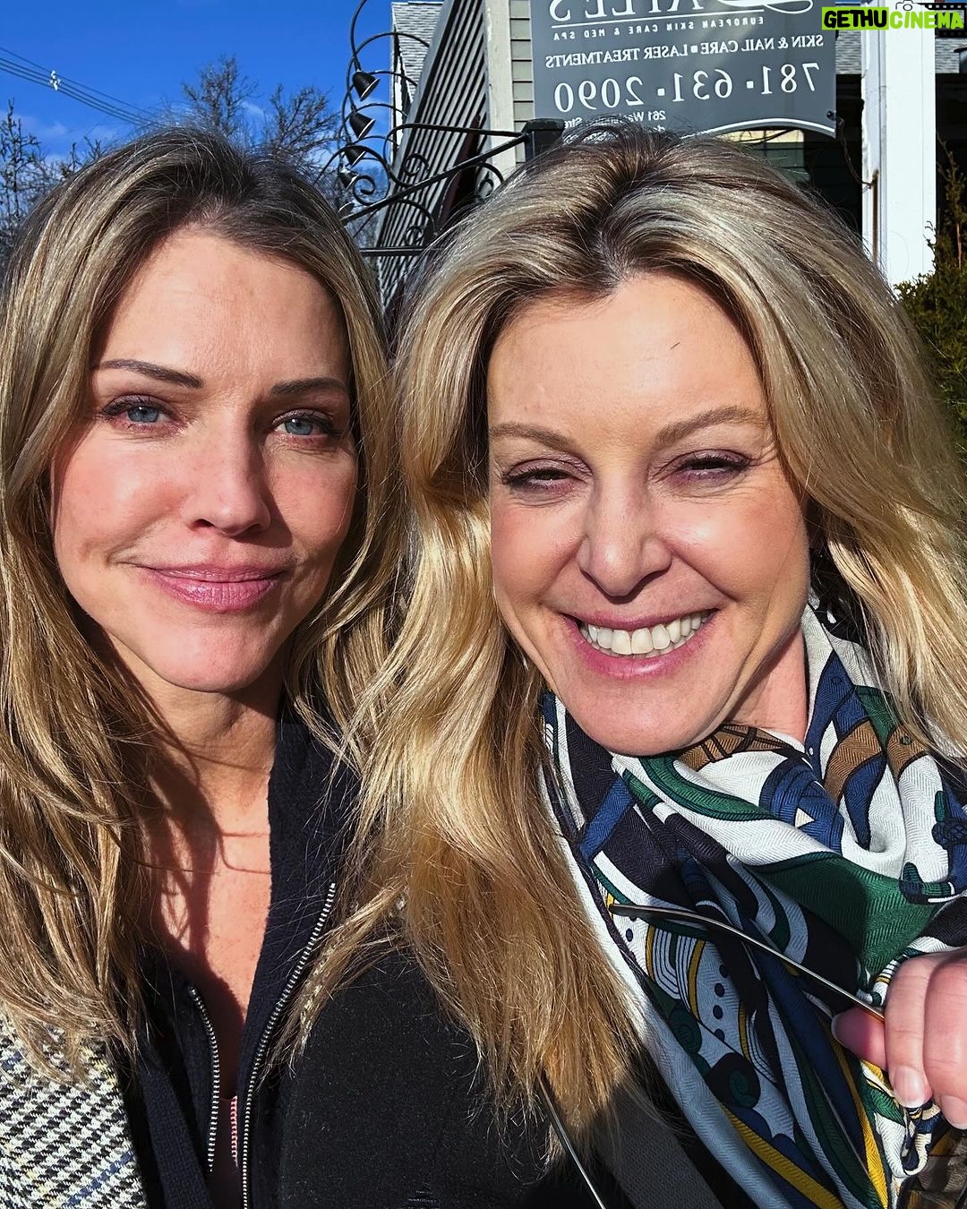 Tricia Helfer Instagram - So excited to be here in Massachusetts to film an indie #HelloBeautiful based on the wonderful novel #WalkBesideMe by @christinehandy1 Such an inspirational story of grit, determination, courage and love.