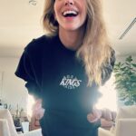 Tricia Helfer Instagram - Had a great time at the game last night. Big thx for the fab seats and the comfy sweatshirt @lakings @blakenorman1 Can’t wait to come back!