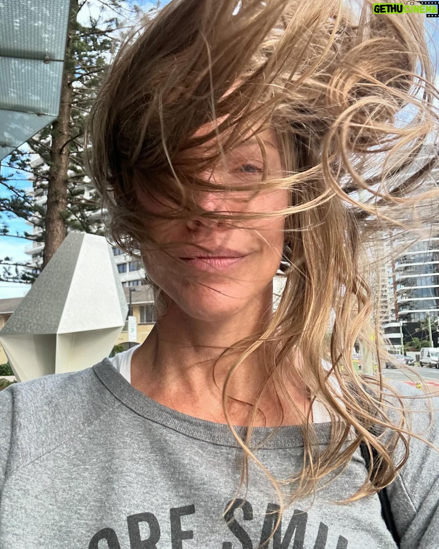 Tricia Helfer Instagram - Walking to get groceries on the Gold Coast and forgetting a hair tie. 😜
