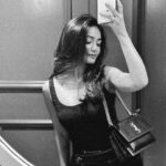 Tridha Choudhury Instagram – I like my hair like that 🖤

#butterflyhair #butterflyhaircut #haireducation #hairtutorial #hairproduct #hairjourney