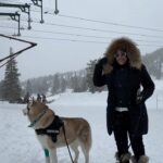 Tridha Choudhury Instagram – That friend who Dances with the Snowman while other friends go skiing ⛄️ 

#laketahoe #laketahoeofficial #skitrip #skiadventure #travelwithtridha #skiingday 

Would you try skiing??? ⛷️