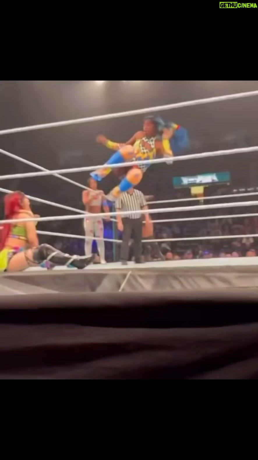 Trinity Instagram - Jumping into Monday like lol…