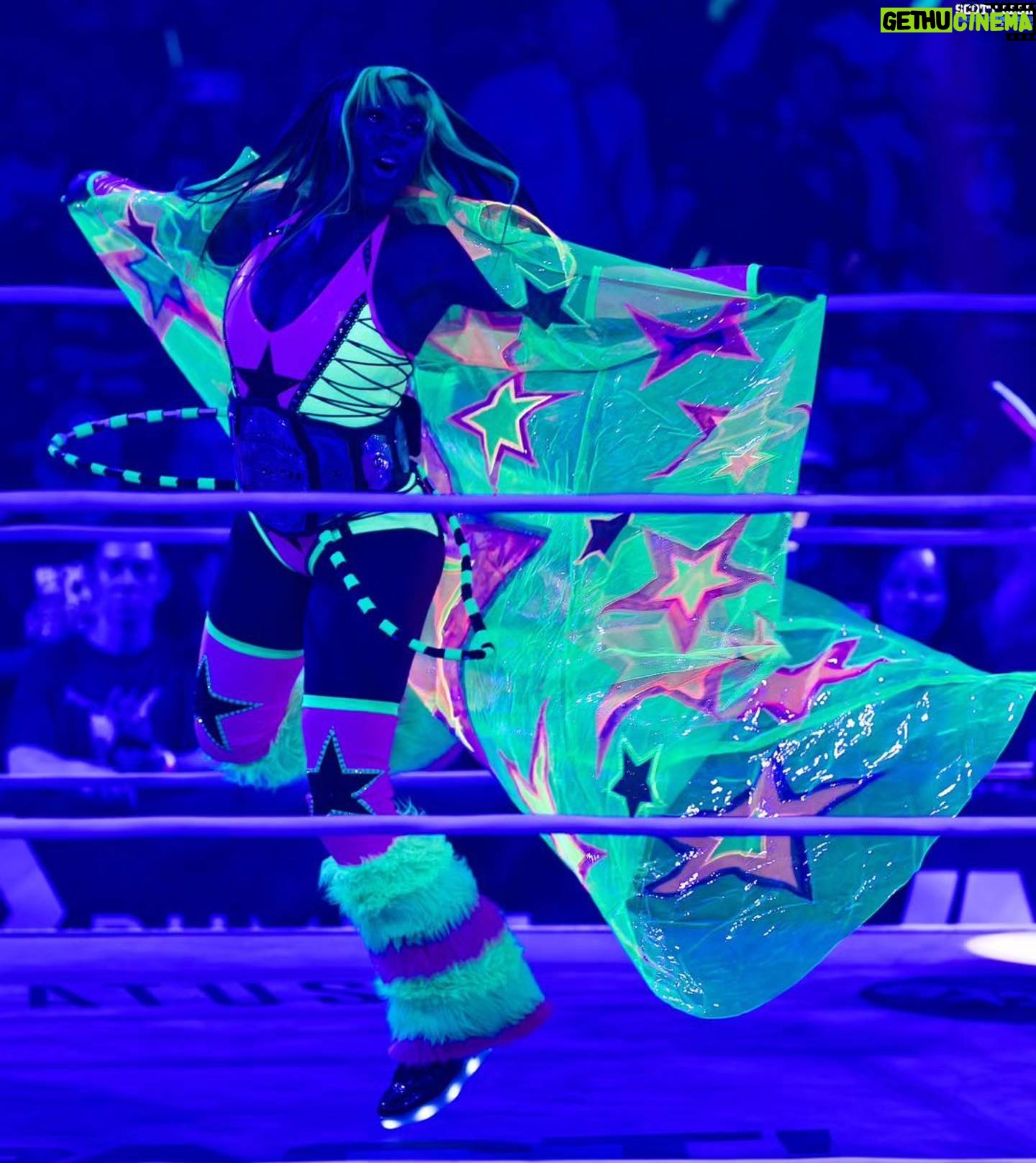 Trinity Instagram - GLOW! 📸 @scottlesh724 @trinity_fatu @impactwrestling #BoundForGlory