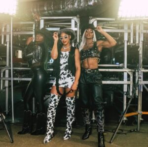 Trinity Fatu Instagram - The Big 3 💋⚡️💚 coming together with  @jadecargill @biancabelairwwe was truly magical. 🥹 I’ll cherish these moments forever.  #wrestlemania40 #big3 #womenswrestling #storm #est #glow #sisterhood