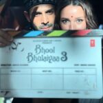 Tripti Dimri Instagram - Ting ting ting tiding ting ting🎶 And we’ve wrapped up the 1st schedule #BhoolBhulaiyaa3👻 This small break between schedules is gonna make me impatient… Rooh Baba’s Cape has some different magic 🤙🏻 @aneesbazmee ❤️