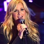 Trisha Yearwood Instagram – Don’t miss the #ACMhonors TONIGHT on @foxtv! I am privileged to honor the great @marychapincarpenter! AND got to see a sneak peek of @thebrandyclark’s performance! Thank you @ACMawards for the best night! xo