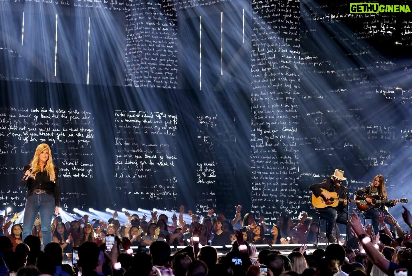 Trisha Yearwood Instagram - Thank you Moose and Erin. Starting with an idea and a blank piece of paper, and then figuring out how to “Put it in a Song” is an indescribable feeling. Thanks for performing it with me! Let’s do that again. 🩵 t #CMTAwards #songwriters