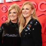 Trisha Yearwood Instagram – Girls night!! 🩵 #CMTAwards