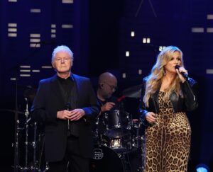 Trisha Yearwood Instagram - Did this night really happen?! To say I had the time of my life in Austin is an understatement. 

I feel humbled to be honored on such a sacred stage. Live music can change people’s lives and what Austin City Limits has been doing for live music for the last 50 years is truly life changing, not only for the artists and the players, but most importantly for everyone watching and listening.

Thank you @brothersosborne, @jodeemessina, @thebrandyclark and @ronniedunn for sharing such a special night with me. Many thanks to @officiallymcconaughey and to the love of my life, Garth Brooks for your special words. 

And Don Henley, this honor will forever mean that much more because you welcomed me into the @acltv Hall of Fame. Appreciate you, my friend!

What a night!! xo