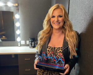 Trisha Yearwood Instagram - Did this night really happen?! To say I had the time of my life in Austin is an understatement. 

I feel humbled to be honored on such a sacred stage. Live music can change people’s lives and what Austin City Limits has been doing for live music for the last 50 years is truly life changing, not only for the artists and the players, but most importantly for everyone watching and listening.

Thank you @brothersosborne, @jodeemessina, @thebrandyclark and @ronniedunn for sharing such a special night with me. Many thanks to @officiallymcconaughey and to the love of my life, Garth Brooks for your special words. 

And Don Henley, this honor will forever mean that much more because you welcomed me into the @acltv Hall of Fame. Appreciate you, my friend!

What a night!! xo