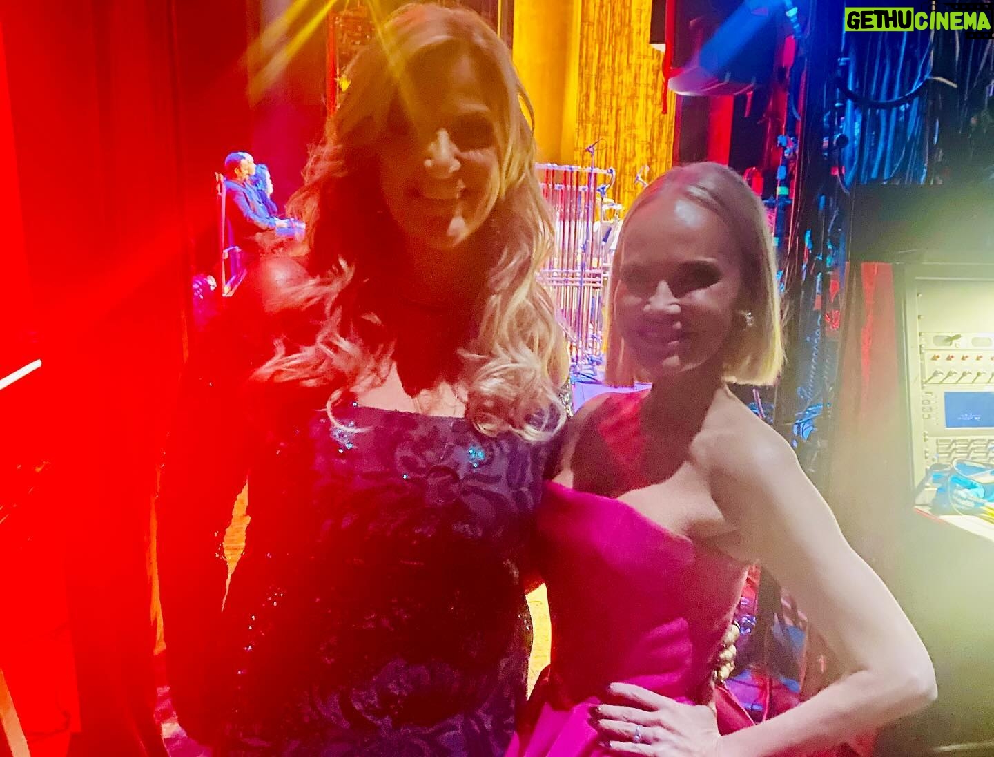 Trisha Yearwood Instagram - Some folks dread Mondays, but….what a Monday I had! Being part of honoring Stephen Schwartz at the Metropolitan Opera house!! Are you kidding me???! It was a WICKED night! 💚