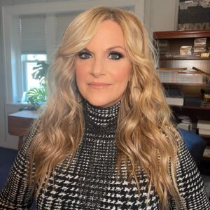 Trisha Yearwood Instagram - It was my honor to sing for one of the greats! @barbaramandrellmusic, you mean so much to music, and to me! xo