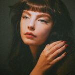 Triz Pariz Instagram – oi! tô ausente aqui porque semana passada fiquei estudando num curso intensivo e essa estou de mudança, muita correria, muitas coisas novas, eu tô amando hihi (olha a cora na segunda foto, ela ta onde ela ficava no sofá mas nao tinha mais sofa kkkk)
nesse tempo também aproveitei pra fazer a manutenção do megahair com a @alearaujo.o e fiz um bolo! ❤️‍🩹