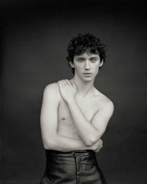 Troye Sivan Instagram - Absolute honour to be photographed by @MichaelBaileyGates for @Hommegirls. Interview by my sis @alexconsani 👯‍♀️