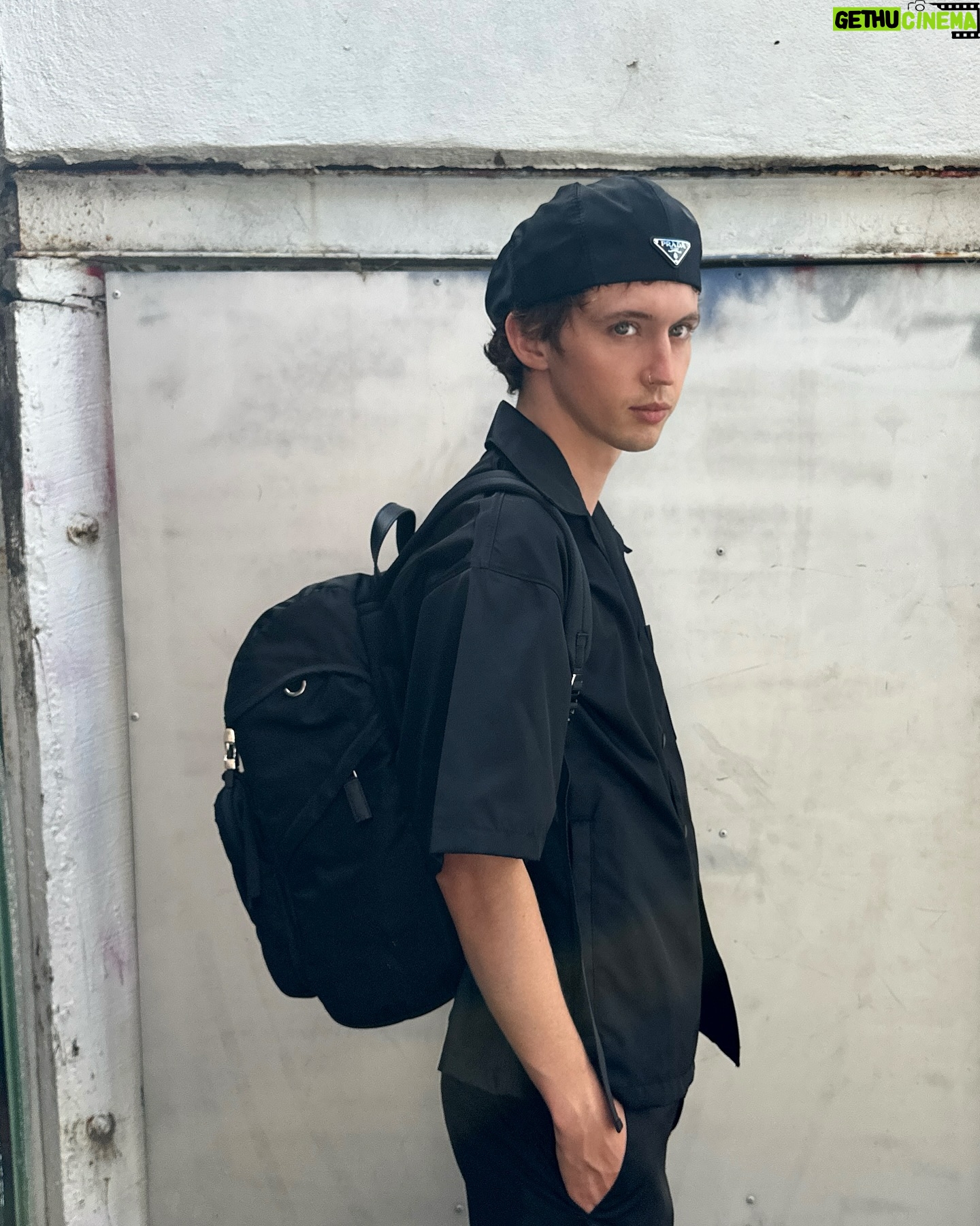 Troye Sivan Instagram - DID YOU KNOW — @prada Re-Nylon is regenerated nylon created through the recycling and purification of plastic collected from the ocean. #PradaReNylon 🫂🐬
