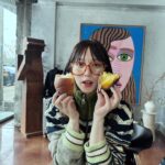 Tsubasa Honda Instagram - 🧅 韓国にパンやドリンクがおいしい『onion』というcafeがあるのですが、縁あって本社に招待して頂きました🐾 そこでは原点となるコーヒーやお茶、 特別なドリンクだったりとたくさん試飲させて頂きました🧃 焼きたてのパンと焼き芋も頂きまして とても素敵で優雅な時間を過ごすことができました😮‍💨 カフェの方にあるチョコパンが大好きなのですが 今回ダイエットしてるタイミングで食べられなかったので 次こそは食べたい🤤 (この日はダイエット終了してたのて食べる事ができました🤤） #onion #韓国旅