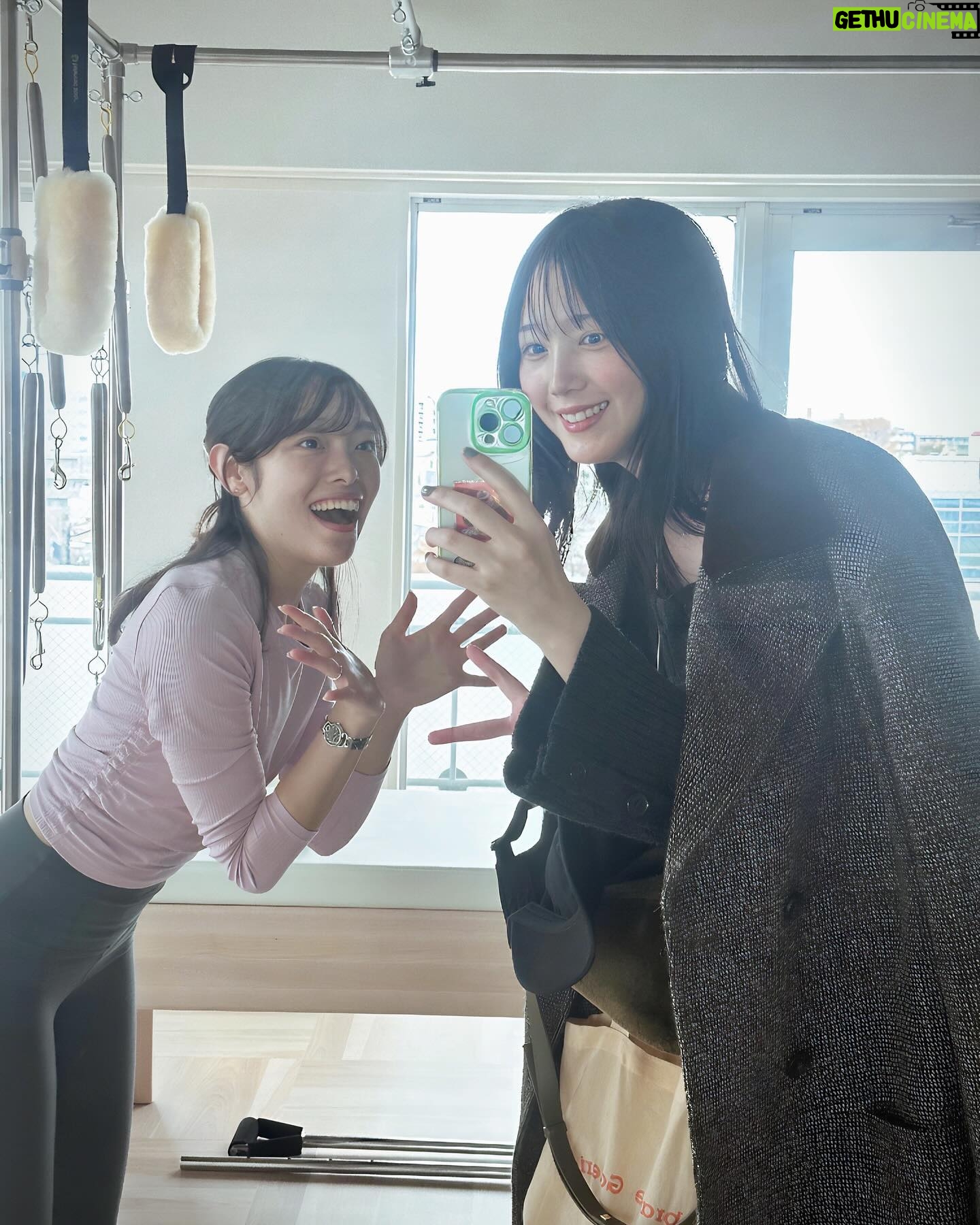 Tsubasa Honda Instagram - ๐๐ผ ใใคใใไธ่ฉฑใซใชใฃใฆใใใใฉใใฃในใฎๅ
็ @_mihopilates ใใใในใฟใธใชใใชใผใใณใใใพใใ๐งค ใใใงใจใใใใใพใ๐ชผ ่บซไฝใๅใใใฆใใใจใใพใซใใใฎๅใใงใใฃใฆใ๏ผ๏ผ ใจๆใ็ฌ้ใใใใฎใงใใใใใใๆใซใใใใ ใ็ฟผใใไป่บซไฝใฎใฉใฎ่พบ1็ชใใคใใงใ๏ผใใจ่ใใฆใใใฆๆญฃใใๅใใซใใไฟฎๆญฃใใฆใใใใ ใใกใใฎไฝ่ชฟใๆฏๅ่ใใฆใใใฆใกใใฅใผใ็ทดใฃใฆใใใๅชใใๅ
็ใงใ๐ผ๐ป ๅไบบ็ใชๆ่ฆใงใใ็งใฏใใฉใใฃในใๅงใใฆใใ ่บซไฝใๆใใใใชใๅงฟๅขใใใใชใใพใใโบ๏ธ #ใใฉใใฃใน