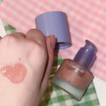 Tsubasa Honda Instagram - ♡ 最近よく使うもののほんの一部を記録として📝 @dasique_official fruity lip jamの12番 じゅわっぷるっで色もほどよくつくのにめちゃくちゃ保湿してくれる便利すぎるリップです💪 @banilaco_official のリップペンシルBE02番 オーバーリップにした時に色が浮かずに馴染んで使いやすい、やわらかめのリップペンシル✒︎ @nuse.official のリキッドチーク04番 じゅんわり色づいて主張しすぎないけど血色感はちゃんとでる、もとからこんなピンクのほっぺですよみたいなチークで☺️ @espoir_makeup のマッドなリップスティック　daisy するするっと塗れてほわっと色づくマットリップで細いからはみ出しにくくて使いやすいんです！春っぽい色味がまた素敵で🌸　 @diorbeauty leprotecteur uv sheer glow これはもう素敵なお店でご飯が2人前いけるぐらいの金額なのですが本当に肌がなめらかになって保湿されてキメが整うんです😭　カバー力やトーンアップはほぼないのですが次に塗るファンデの仕上がりが綺麗なのとやはり保湿力(2回目)がすごく良いです、オイルっぽさのないタイプなので肌がくすみにくいのもすごく好きです…！ #備忘録