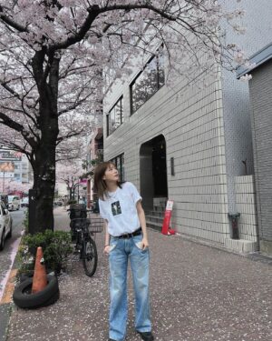 Tsubasa Honda Instagram - 🌸
@zozotown と101回目のプロポーズのコラボtシャツ
i never die because i love you.
名台詞の英語版がバックプリントされてます🫡
#101回目のプロポーズ 
#zozotown購入品