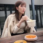 Tsubasa Honda Instagram - 🍛 中辛と甘辛のあいだぐらい派。
