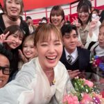Tsubasa Honda Instagram - 💋 中居さん宮川さんラブ子のみなさん、スタッフのみなさん、 そして番組を見てくれていたみなさん。 本当にありがとうございました。 ラブ子達のリアルな恋愛をみてｷｭﾝｷｭﾝしたり そんな恋愛あるの！？と驚かされたり☺️ あーだこーだ言ってたくさん笑って 本当に楽しい時間を過ごすことができました🙇‍♀️ 最後に自撮りで集合写真撮ったのですが 結構たくさん撮ったのに唯一全員のokが出たのが みんながめちゃくちゃ自由なこの写真で😂　 そんなところも夜なラブらしい気がしました🍒 それではまたどこかで。