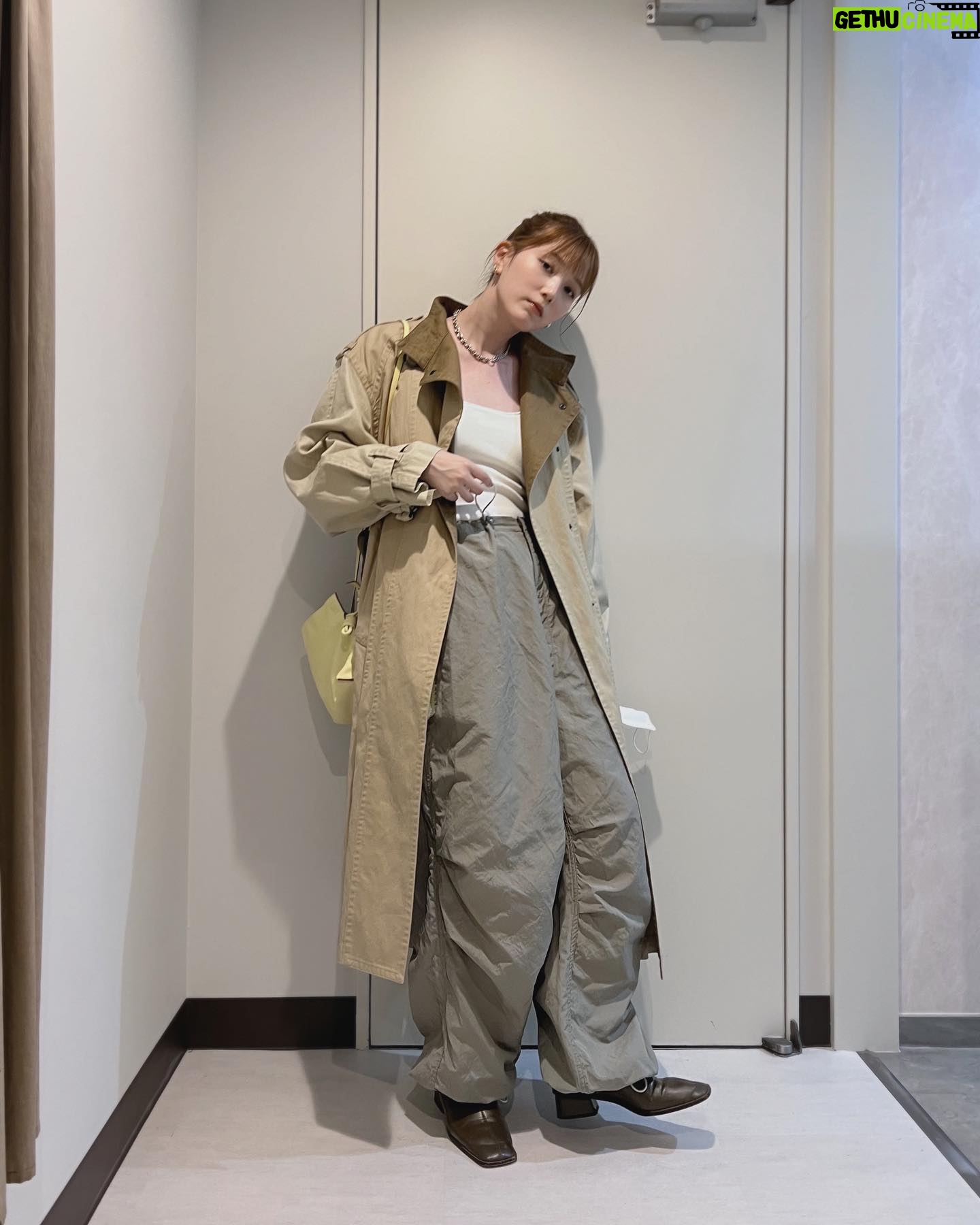 Tsubasa Honda Instagram - 🧥 トレンチとスノカモの相性🫠 春服のyoutube撮ろうかずっと悩んでて そのまま春終わりそうです。 #ほんだのふく #私服投稿アカになってる