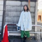 Tsubasa Honda Instagram - ☁️ @can__ladies で購入した @wildthings_jp コラボのアウター🤜🤛すんごくあたたかい🤤 スカートは @zozotown で購入した @dairiku のスカートです。 春の新作でした🎈 そしてそしてめちゃくちゃ周りから好評の @fendi のヴィンテージのバッグ。 意外と入ります。大事なことです😌 #ほんだのふく