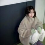 Tsubasa Honda Instagram - 🟣🟢 なんかずっとさむいですね？？？？ 洋服屋はやれシースルーとか半袖売ってるのに… #あたたかくおなり #ootd #ほんだのふく
