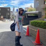 Tsubasa Honda Instagram - 🚀 今年の秋はブーツが履きたくて履いてみたけど だめみたいまだ暑い🥲 ということはアイスがまだおいしく食べられる季節が続いてくれるということですね⤴︎ #空が青いぜ　 #ootd #ほんだのふく