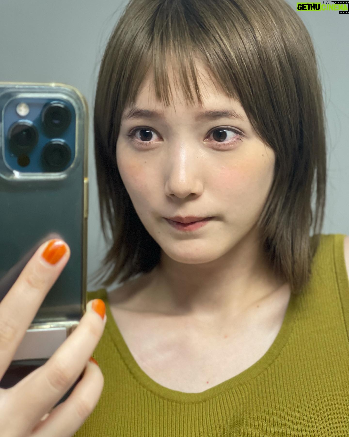 Tsubasa Honda - 217.9K Likes - ✂︎
新しい髪型の全貌が見たいというお声を受けて。
髪は降ろすとこんな感じです✂︎
詳しくは @sattyyyyy に。
髪色は @adachiyuki1987 に聞いてみて下さい🙇♀️
今日は、自分が好きなことを発信していて
本当に良かったと思える日でした💭
これからも好きだと思えるもの、ことに
丁寧に向き合って生きていこうとおもいます。
#髪型
#素敵な日
#mrsgreenappleさんの僕のことを熱唱したい気分