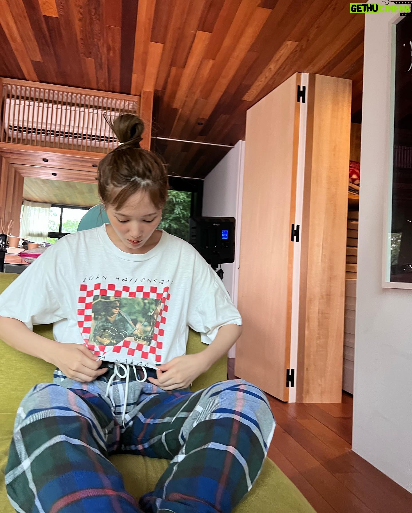 Tsubasa Honda - 228.8K Likes - 🎸
お久しぶりです🐾
@aniki_tokyo でTシャツを大量購入しました🫡
@unused_inc のパジャマみたいなパンツと合わせて🩳
#ほんだのふく