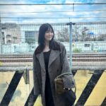 Tsubasa Honda Instagram - 🌬️🌬️ ピラティス行ってきた日🏋️‍♂️ 最近届いだ @todayful_ のチェスターコートと @uggjapan のブーツ。 今年はジャケット着れる時期喪失してて悲しい🫠 #芯から温まるスープをつくりたい #ootd #ほんだのふく