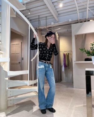 Tsubasa Honda Instagram - 🦧
ショート丈のトップスが好きになりました🧏🏻
このデニムのローライズ具合が
めちゃくちゃかわいいんです🫠
@maisonmargiela のもの！
最近はラジハの番宣でtvたくさん出てるはずなので
よかったらチェックして下さい🫡
#プラ4の沼
#ほんだのふく