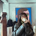 Tsubasa Honda Instagram - 🧅 韓国にパンやドリンクがおいしい『onion』というcafeがあるのですが、縁あって本社に招待して頂きました🐾 そこでは原点となるコーヒーやお茶、 特別なドリンクだったりとたくさん試飲させて頂きました🧃 焼きたてのパンと焼き芋も頂きまして とても素敵で優雅な時間を過ごすことができました😮‍💨 カフェの方にあるチョコパンが大好きなのですが 今回ダイエットしてるタイミングで食べられなかったので 次こそは食べたい🤤 (この日はダイエット終了してたのて食べる事ができました🤤） #onion #韓国旅