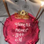 Tuğçe Özbudak Instagram - Queens never get old🥂👑🧿 10.06 #mybirthday 🎂👻🤍