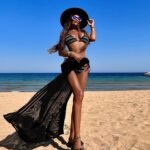 Tuğçe Özbudak Instagram - Tatile çıkmadan biraz tatil fotosu salayım🐝🖤🙌🏽