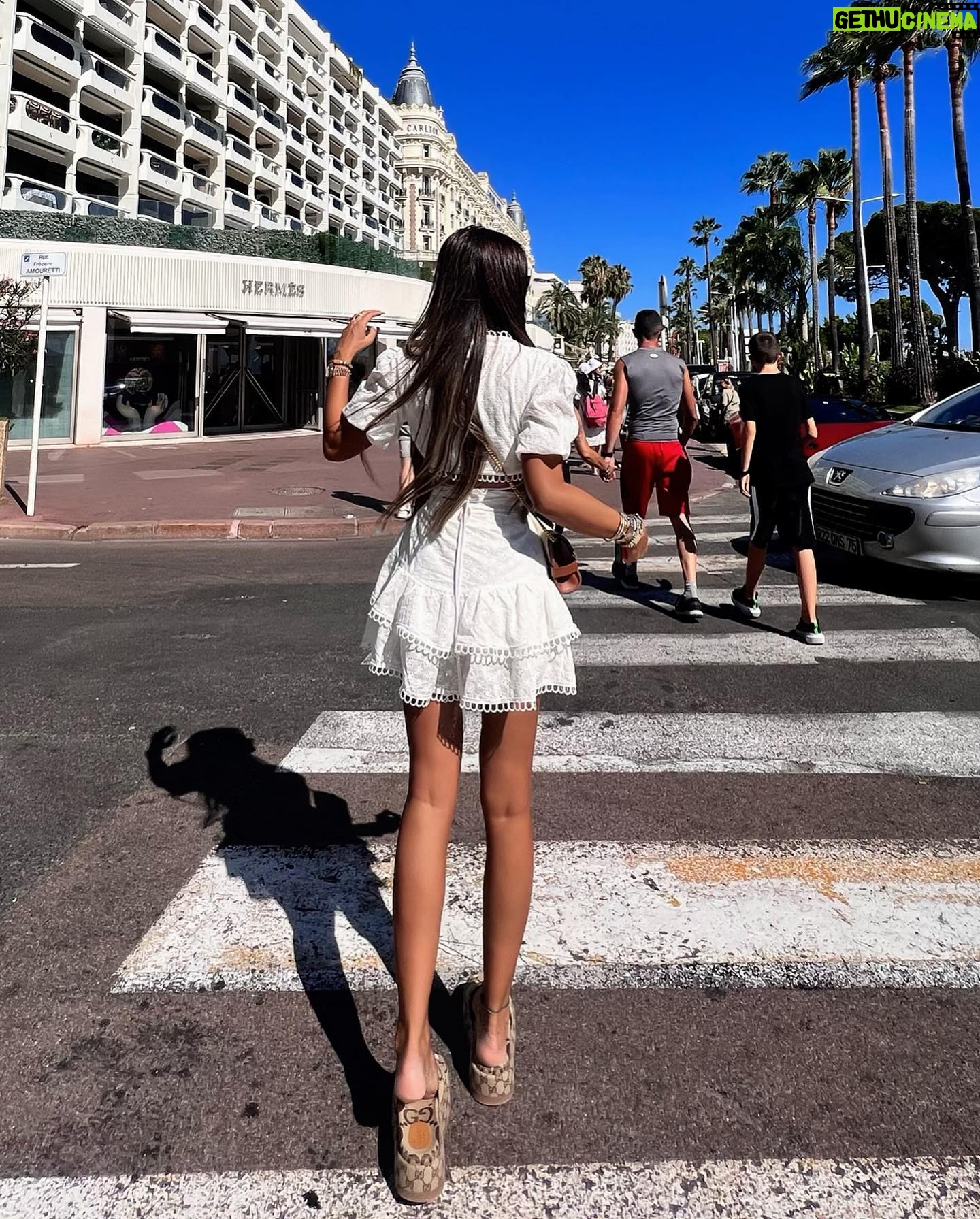 Tuğçe Özbudak Instagram - Yeterince dinlendiysem yeni tatil planı yapabilirim demektir🥳🙌🏽🚀