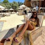 Tuğçe Özbudak Instagram - Yeni seriler gelmeden bunlar güme gitmesin yazık☺️🙌🏽🍯🐝